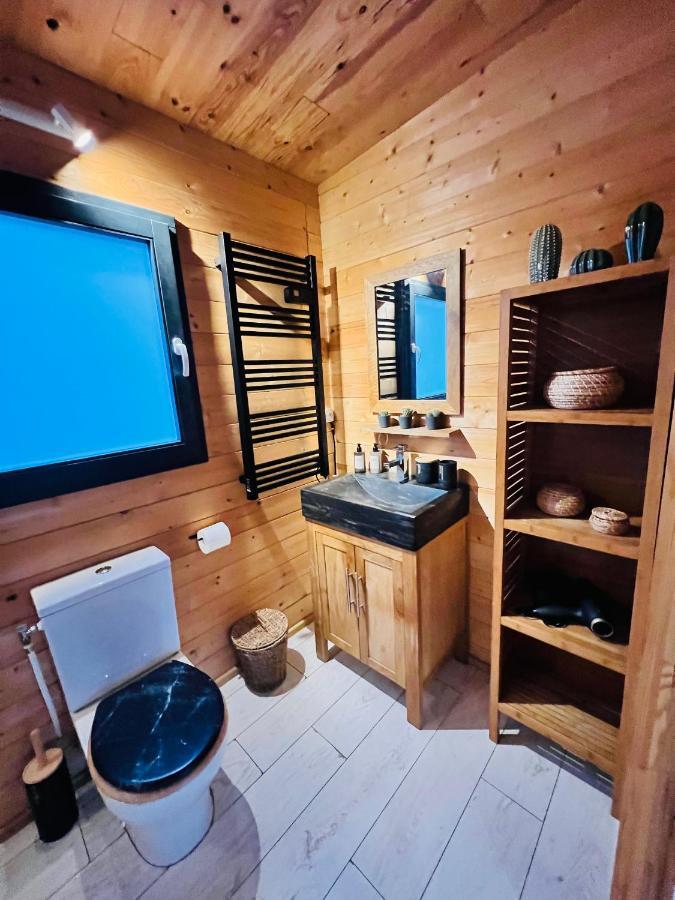 Cabane Le Flamant Avec Jardin, Piscine Et Parking Saintes-Maries-de-la-Mer Zewnętrze zdjęcie