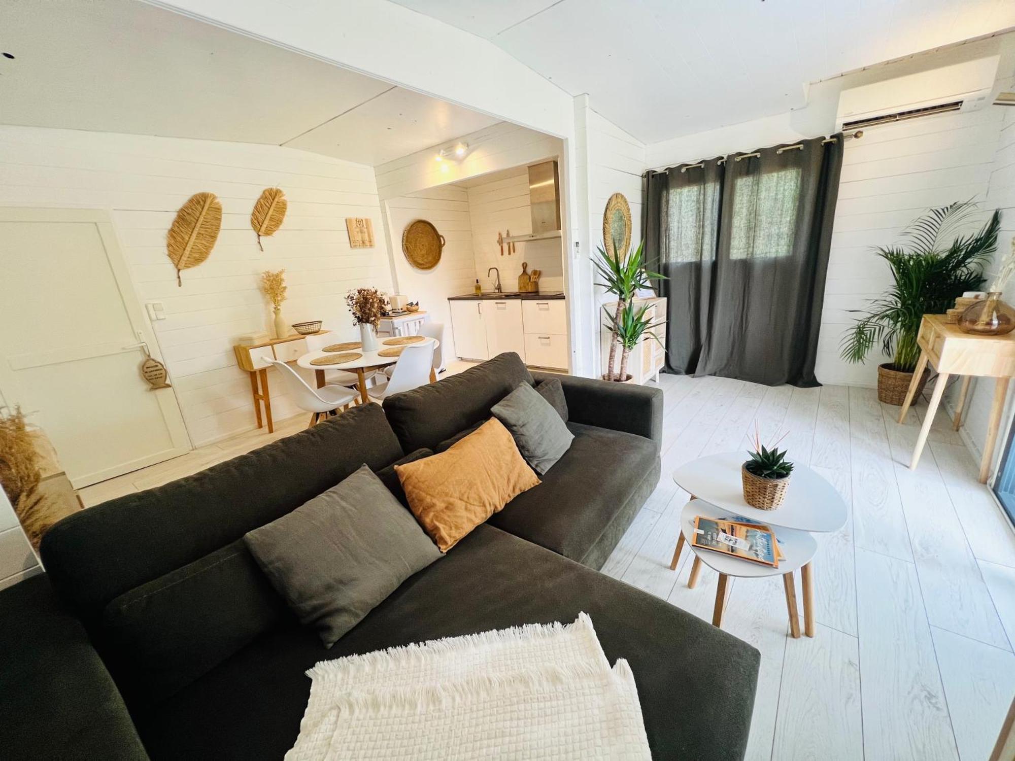 Cabane Le Flamant Avec Jardin, Piscine Et Parking Saintes-Maries-de-la-Mer Zewnętrze zdjęcie